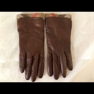 BURBERRY Housecheck Trim Leather “Touch” Gloves